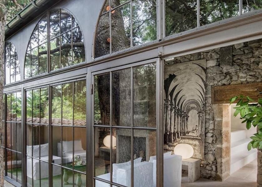 Provence - Alpes - Cote d'Azur Maussane-les-Alpilles Property Grounds