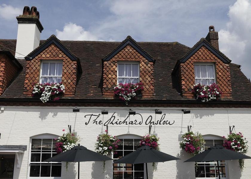 England Cranleigh Exterior Detail