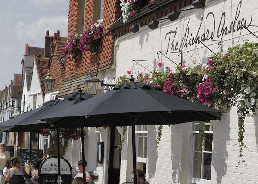 England Cranleigh Restaurant