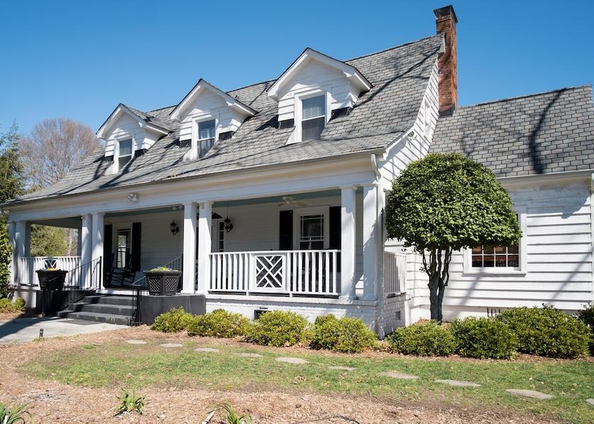 South Carolina Travelers Rest Facade