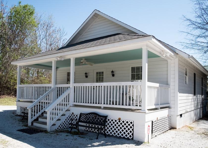 South Carolina Travelers Rest Facade