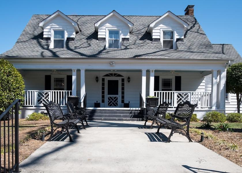 South Carolina Travelers Rest Facade