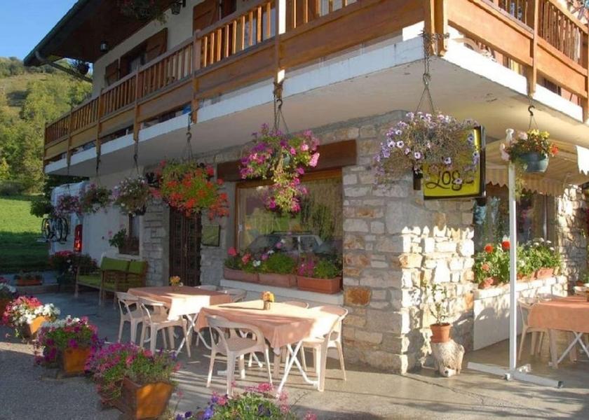 Auvergne-Rhone-Alpes Villarembert Facade