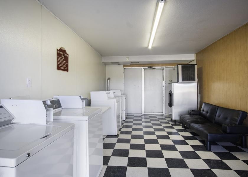 Kansas Dodge City Laundry Room