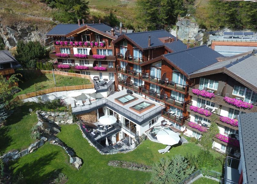Valais Zermatt Front of property