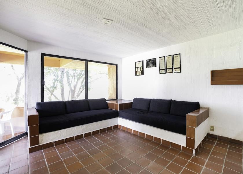 Morelos Xochitepec Lobby sitting area