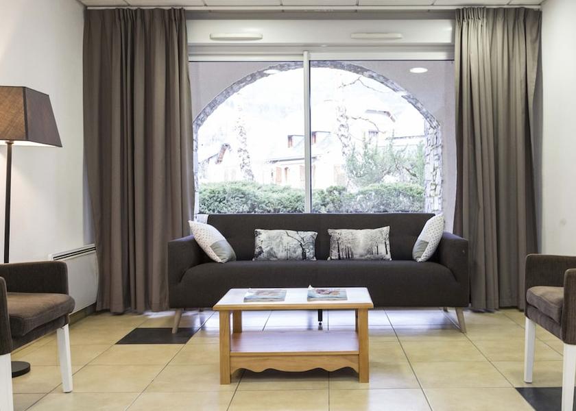 Occitanie Saint-Lary-Soulan Lobby