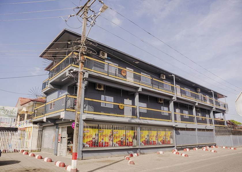  Paramaribo Facade