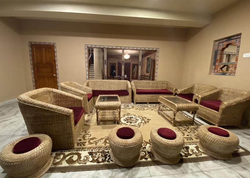 Paro Paro Lobby sitting area