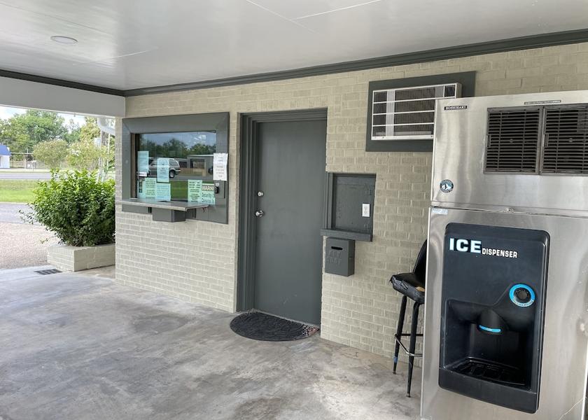 Louisiana Gonzales Interior Entrance