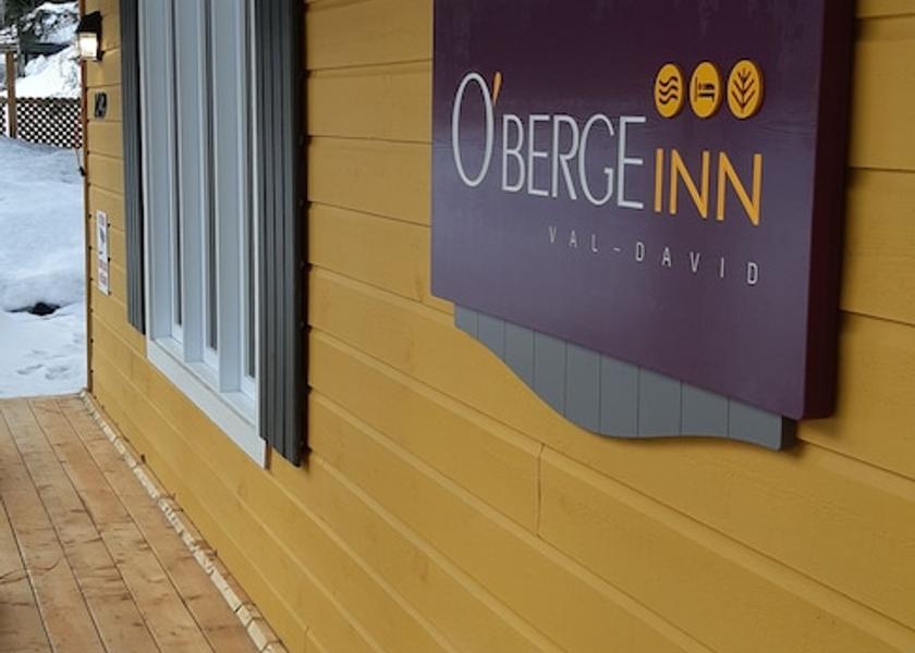 Quebec Val David Exterior Detail