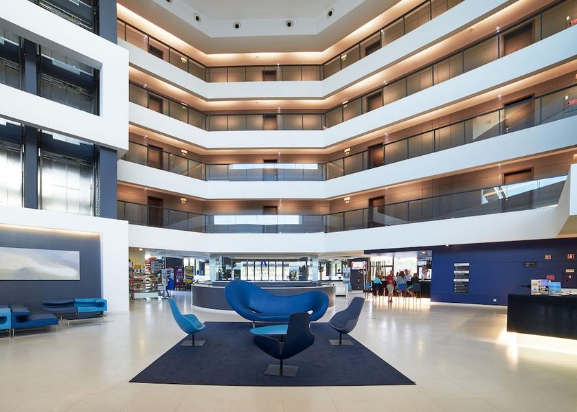 Faro Portimão Lobby