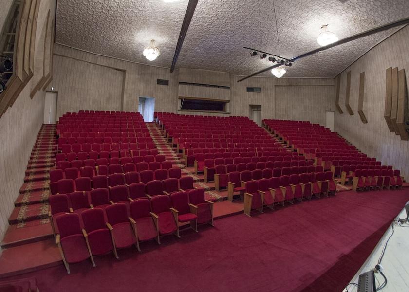  Gyumri Meeting Room