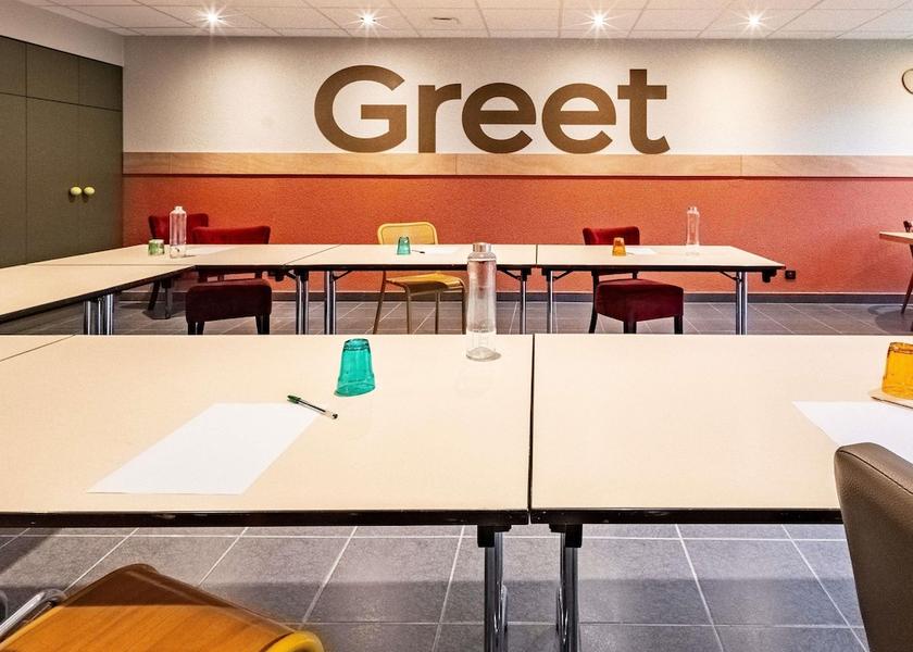 Auvergne-Rhone-Alpes Massieux Meeting Room