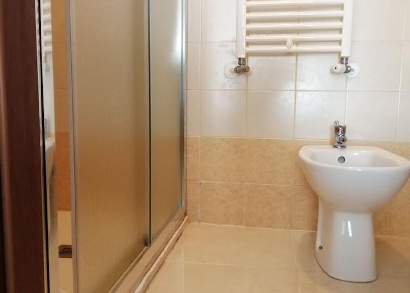 Tuscany San Giuliano Terme Bathroom