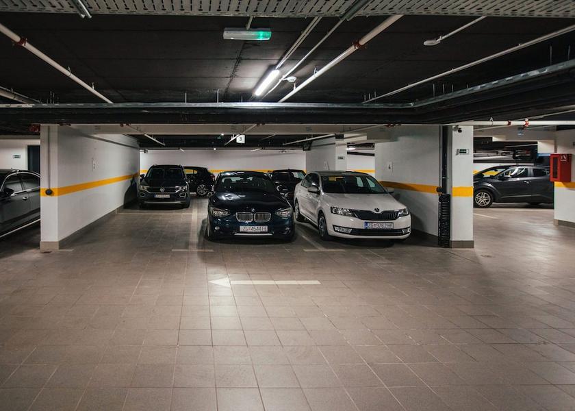 Dubrovnik-Neretva Dubrovnik Parking