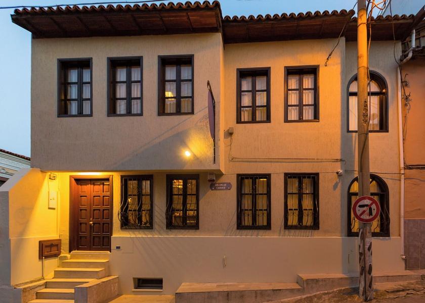 Aydin Kuşadası Facade