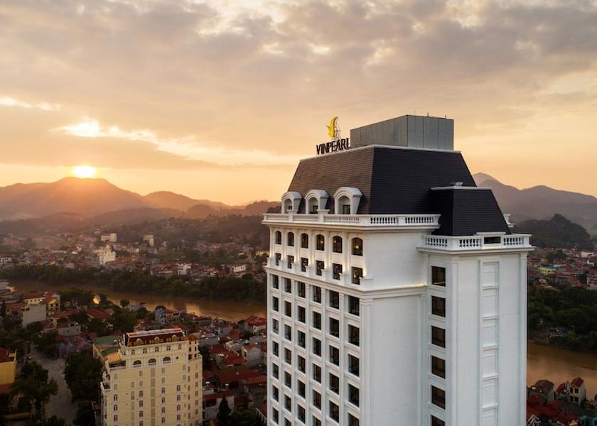 Ninh Binh Province Phu Ly Outdoor wedding area