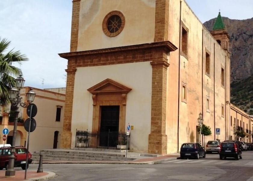 Sicily Cinisi Exterior Detail