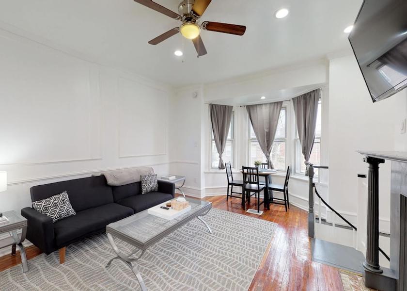 Mississippi Philadelphia Living Area