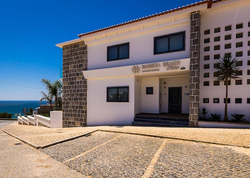 Faro Vila do Bispo Front of property