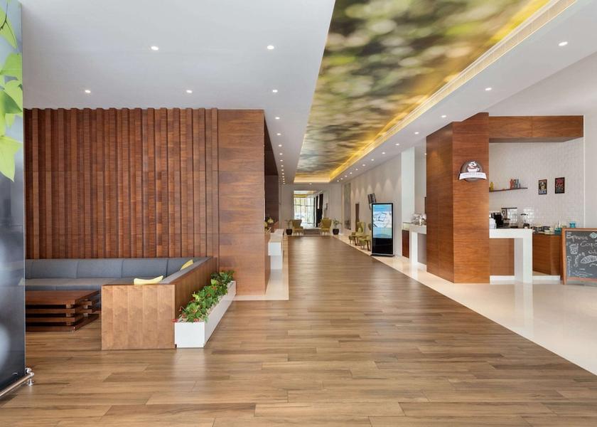  Muscat Lobby
