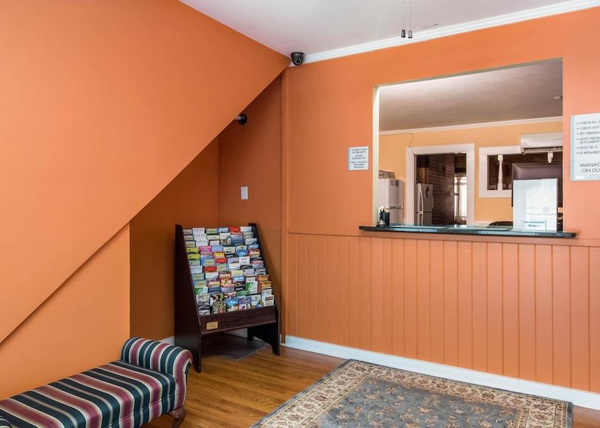 Victoria Walhalla Lobby