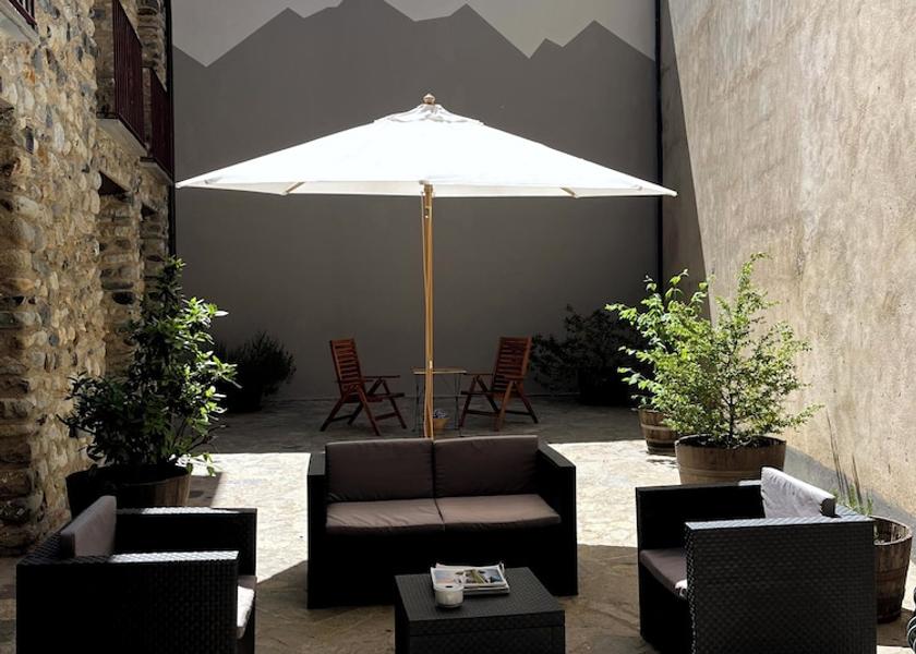 Aragon Benasque Interior Entrance