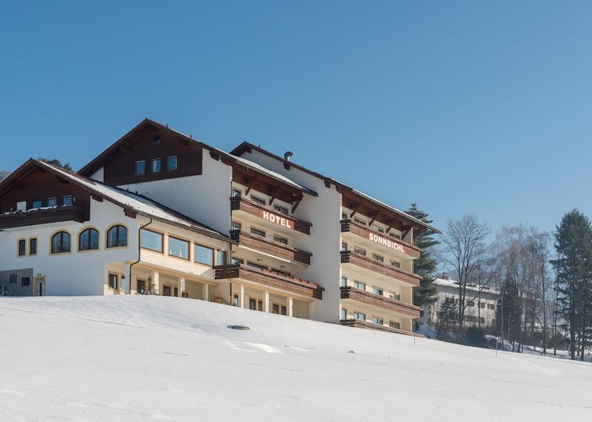 Bavaria Lam Exterior Detail