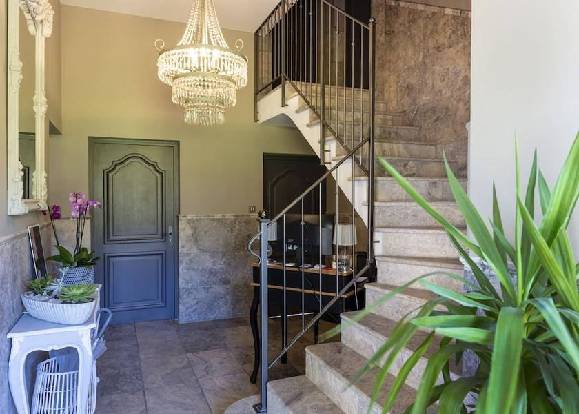 Provence-Alpes-Côte d'Azur Carpentras Reception