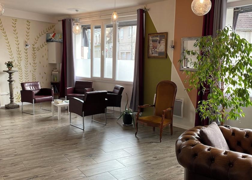Centre-Loire Valley Saint-Amand-Montrond Bar
