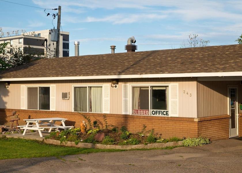 Ontario Sault Ste. Marie Exterior Detail