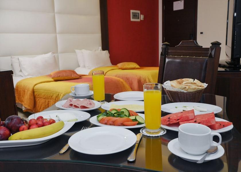  Ghazir Room