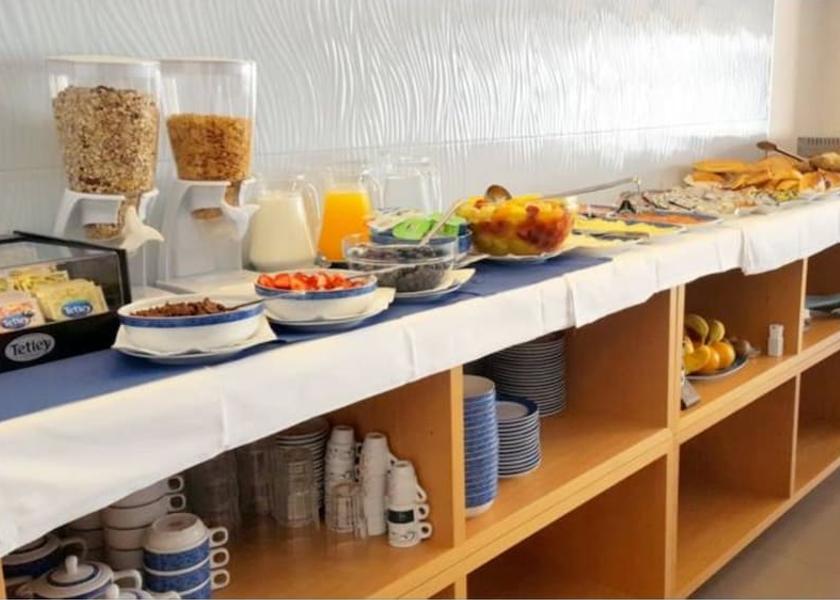 Faro Aljezur Breakfast buffet
