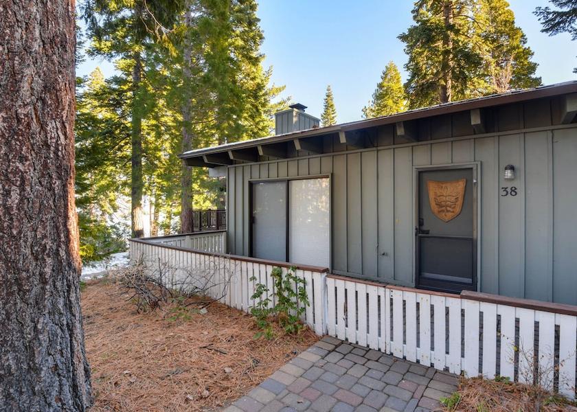 California Tahoma Exterior Detail