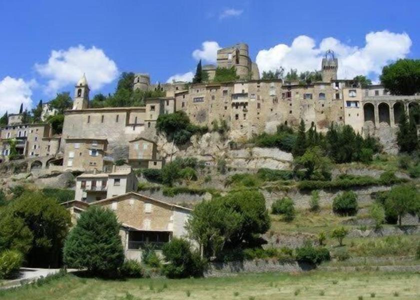 Provence - Alpes - Cote d'Azur Malaucene Exterior Detail