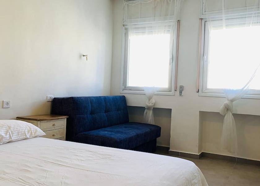  Netanya Room