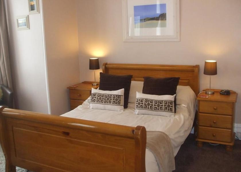 England Penzance Room