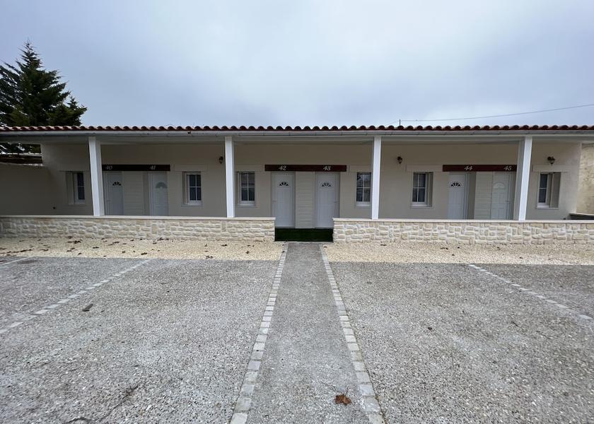 Nouvelle-Aquitaine Roullet-Saint-Estephe Room