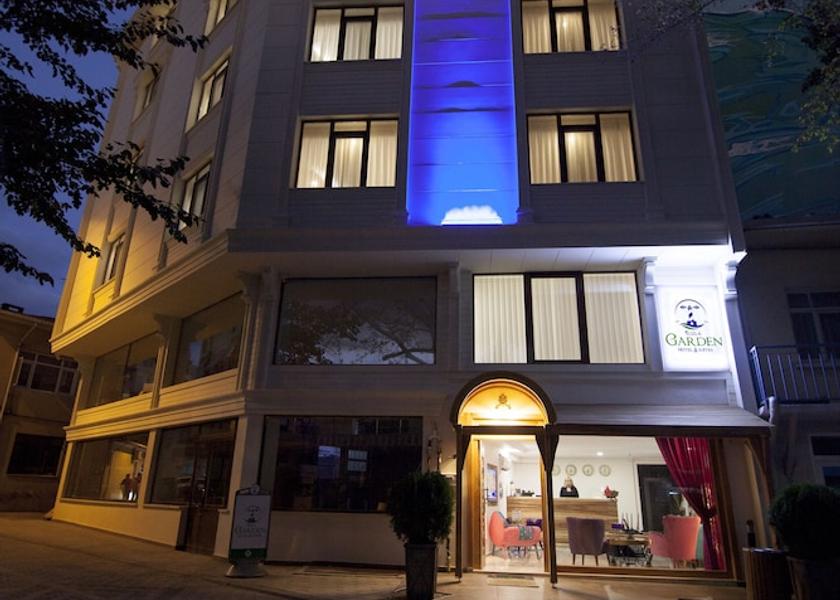 Istanbul Tuzla Front of property - evening/night