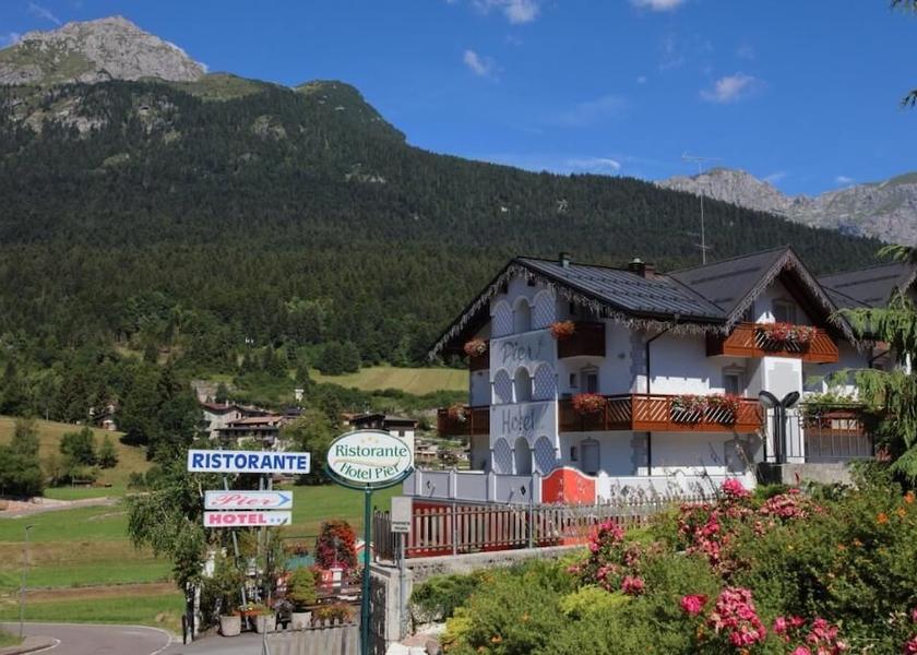 Trentino-Alto Adige Andalo Exterior Detail