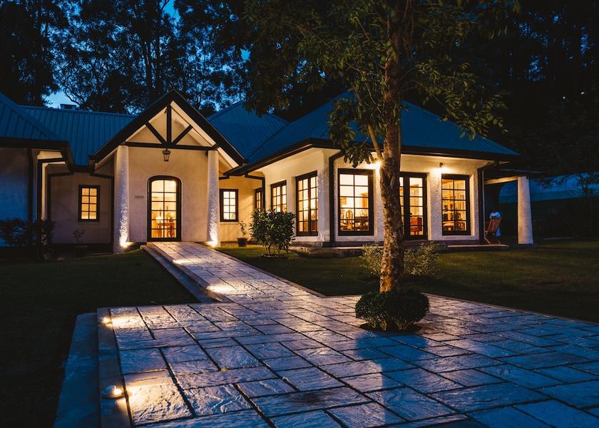 Uva Province Koslanda Front of property - evening/night