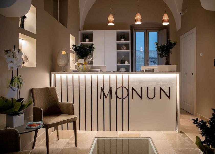 Puglia Grottaglie Reception