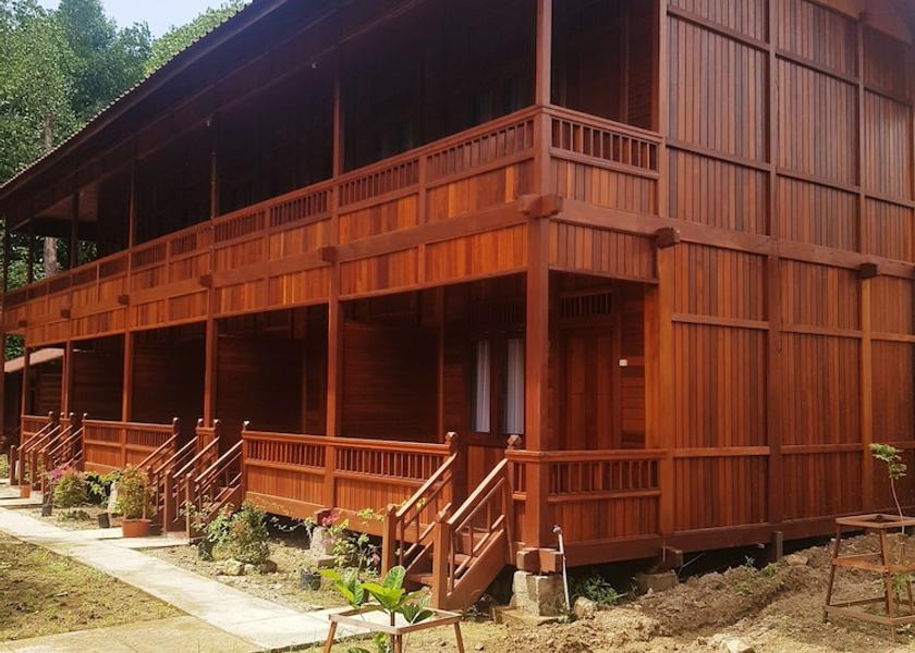 Southwest Papua Waisai Exterior