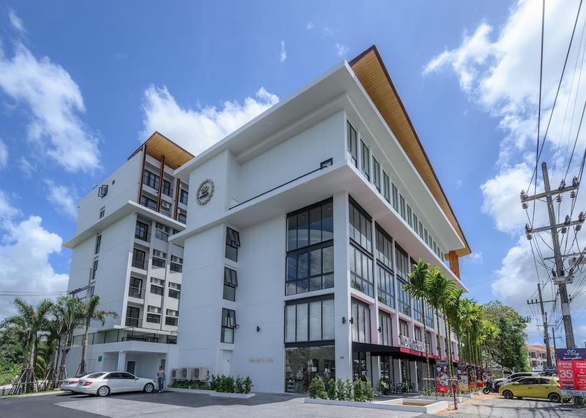 Phuket Si Sunthon Exterior Detail