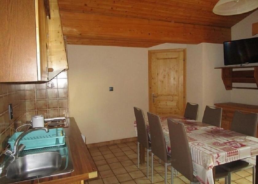 Auvergne-Rhone-Alpes Chatel In-Room Dining