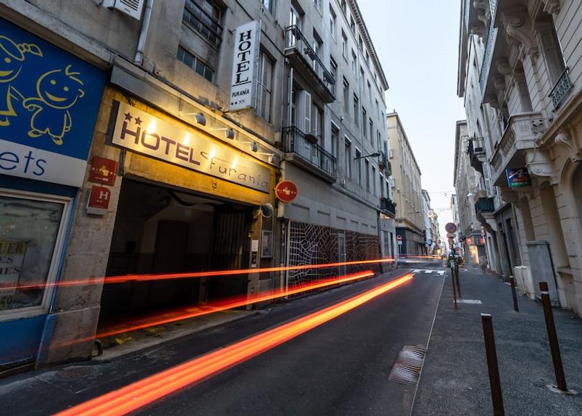 Auvergne-Rhone-Alpes Saint-Etienne Facade