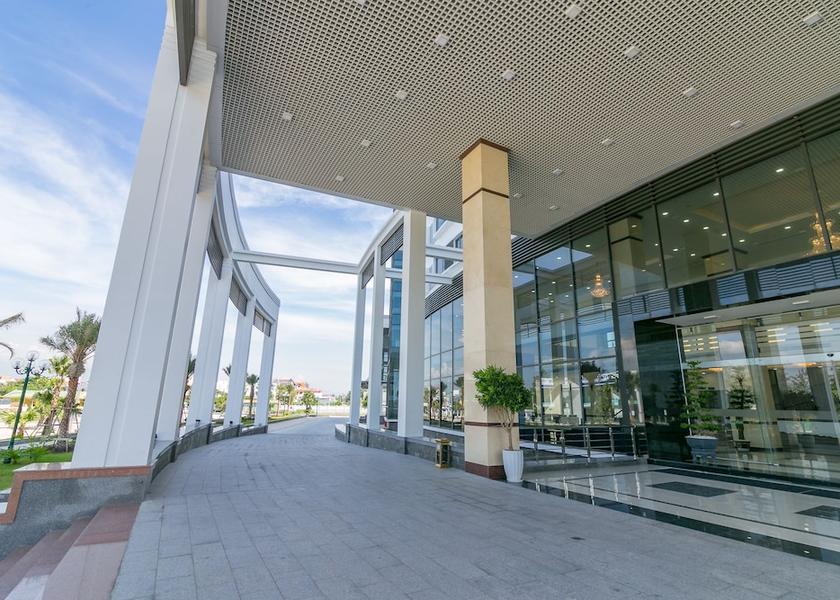 Khanh Hoa Cam Ranh Entrance