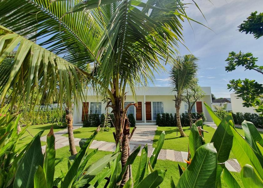 Surat Thani Phunphin Exterior Detail