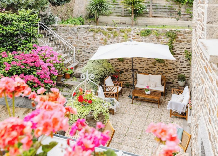 Brittany Dinan Primary image